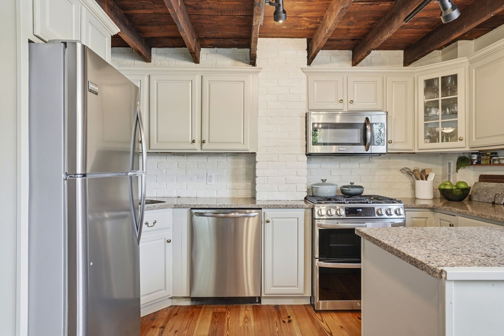 4 Short Street Pl 4