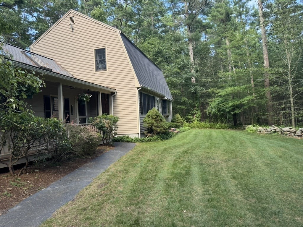 4 Woodview Drive