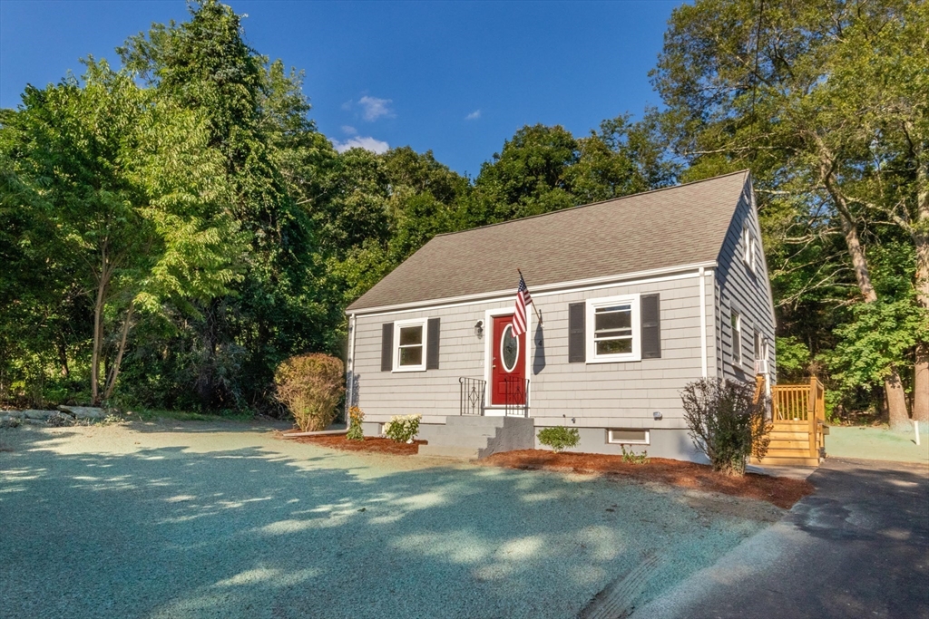 4 Highland Cir