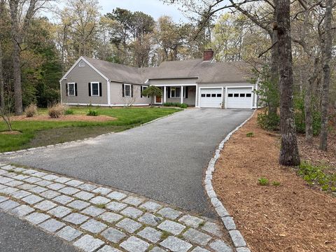 Photo of 26 The Morgan Cir, Mashpee, MA 02649 (MLS # 73521467)