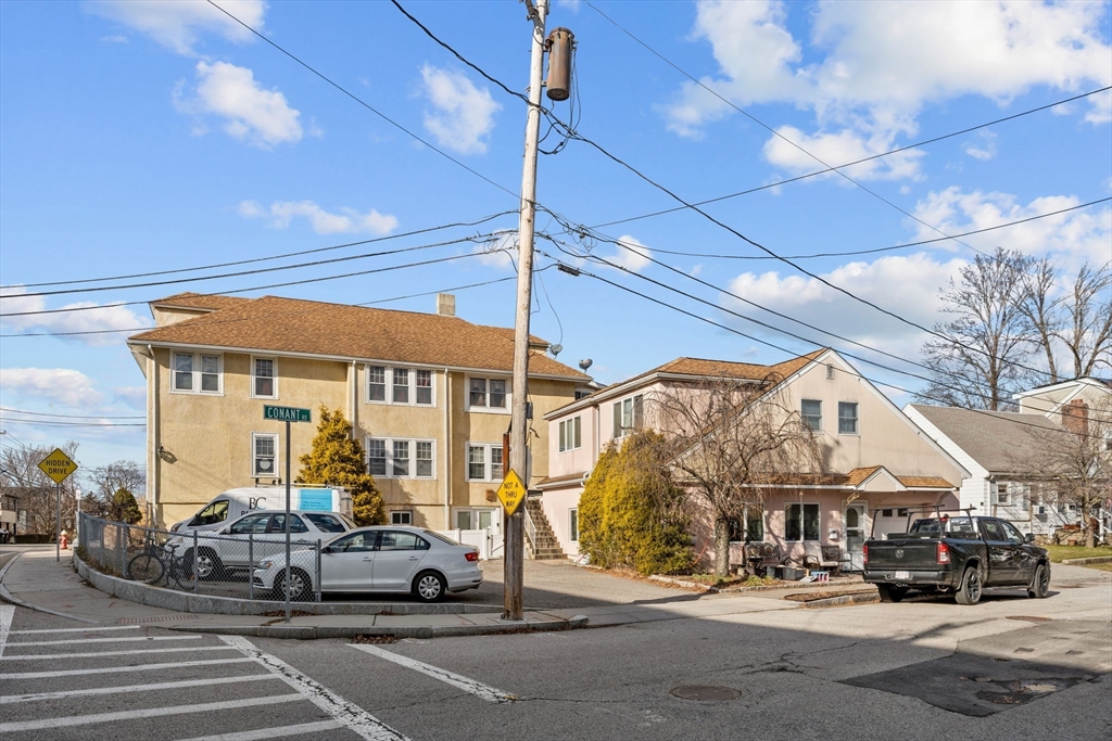 137-139 Pleasant St