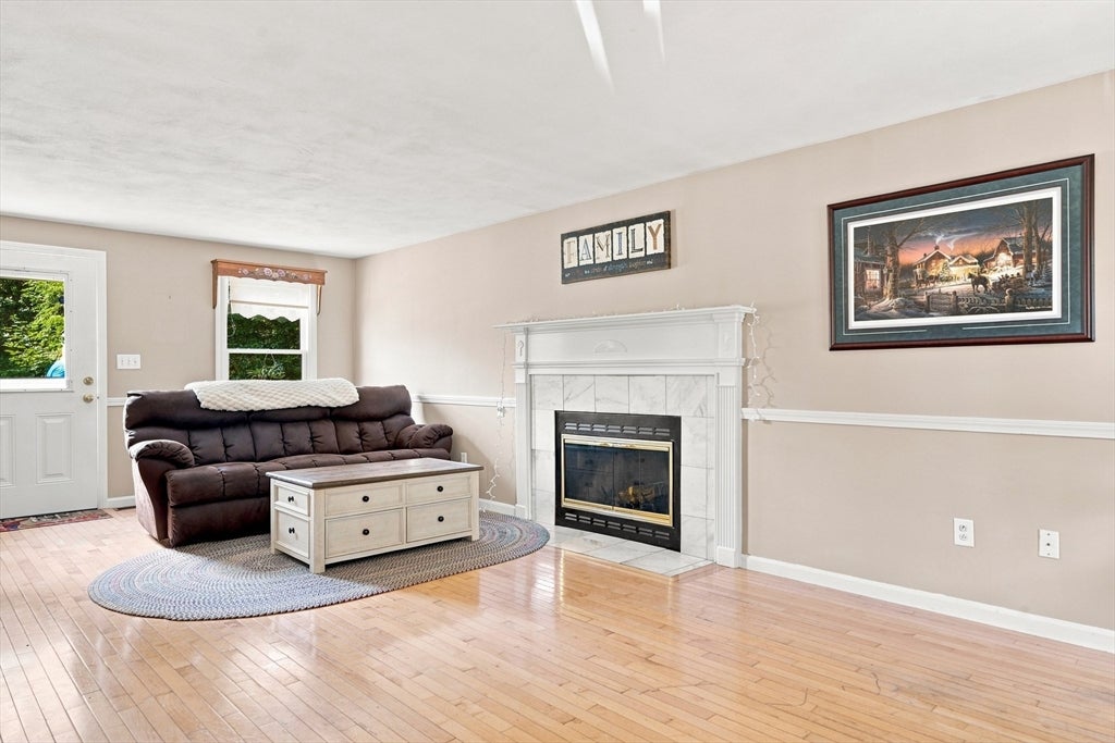 86 Pond ST, Methuen, MA Photo #2