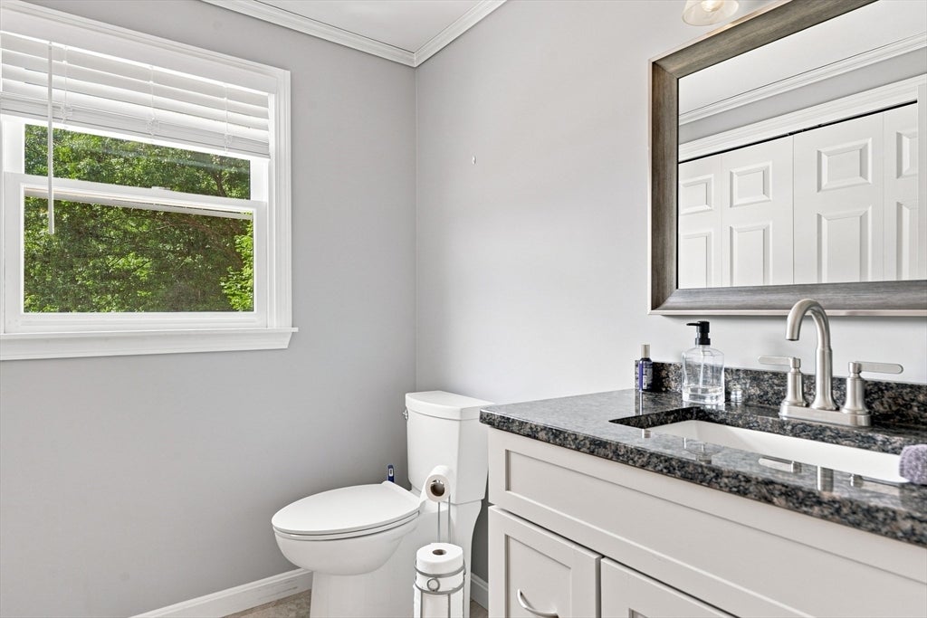 86 Pond ST, Methuen, MA Photo #13
