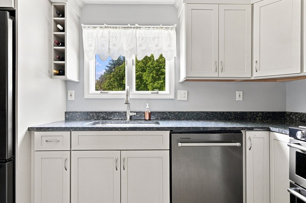 86 Pond ST, Methuen, MA Photo #5