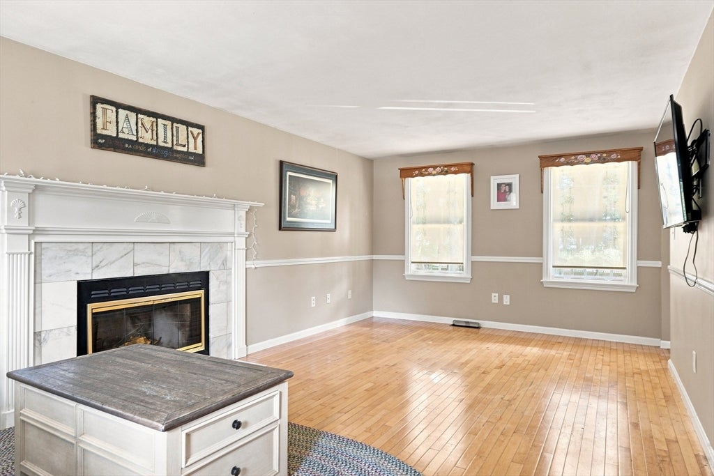 86 Pond ST, Methuen, MA Photo #4