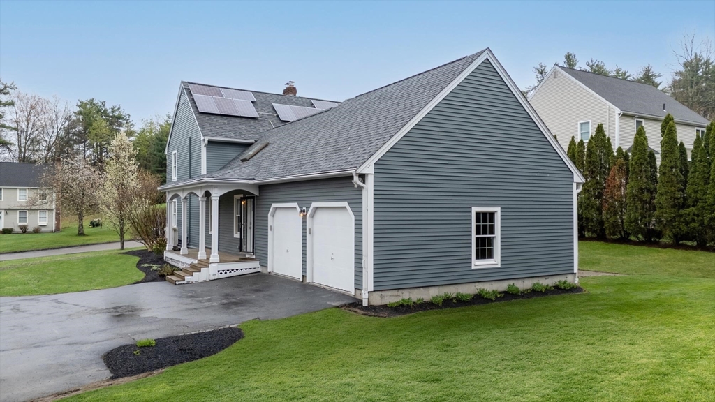 11 Revolution Dr