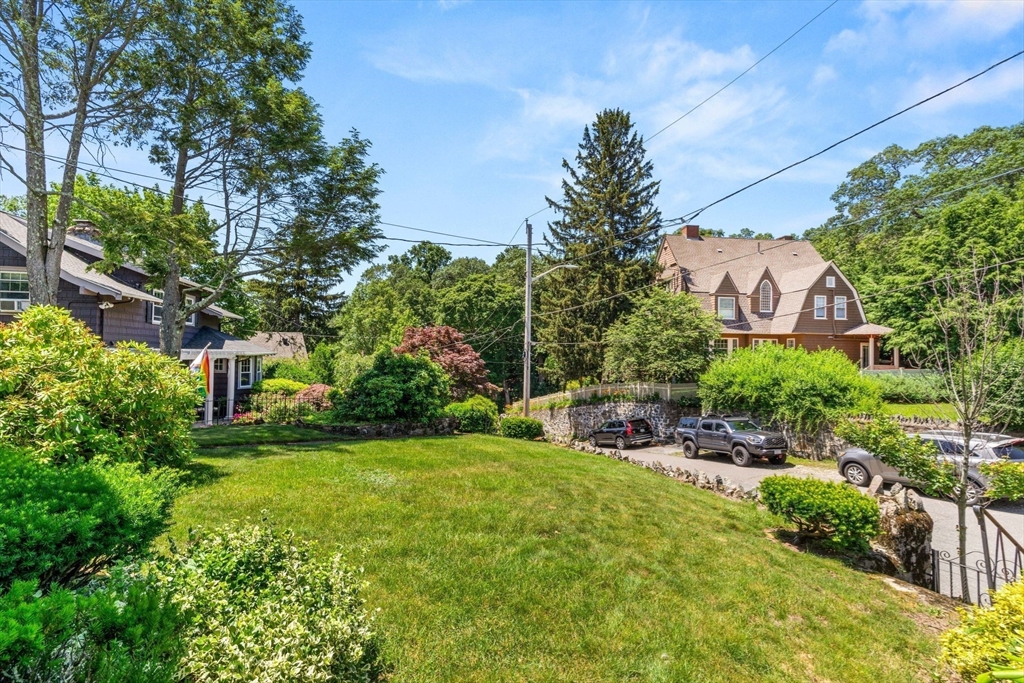 15 Upland Road