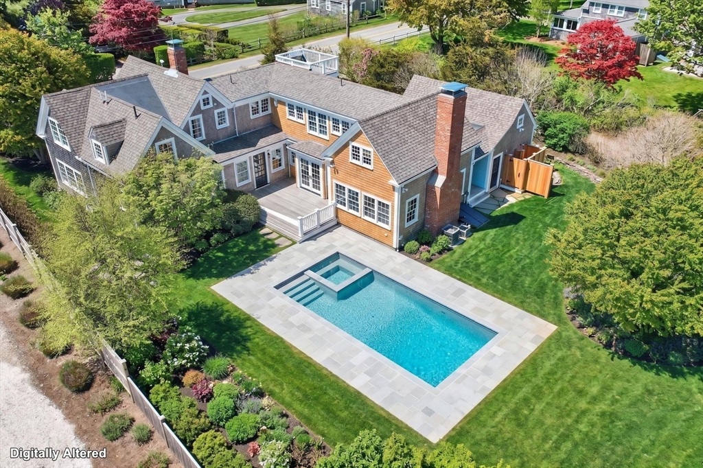 92 Barcliff Ave