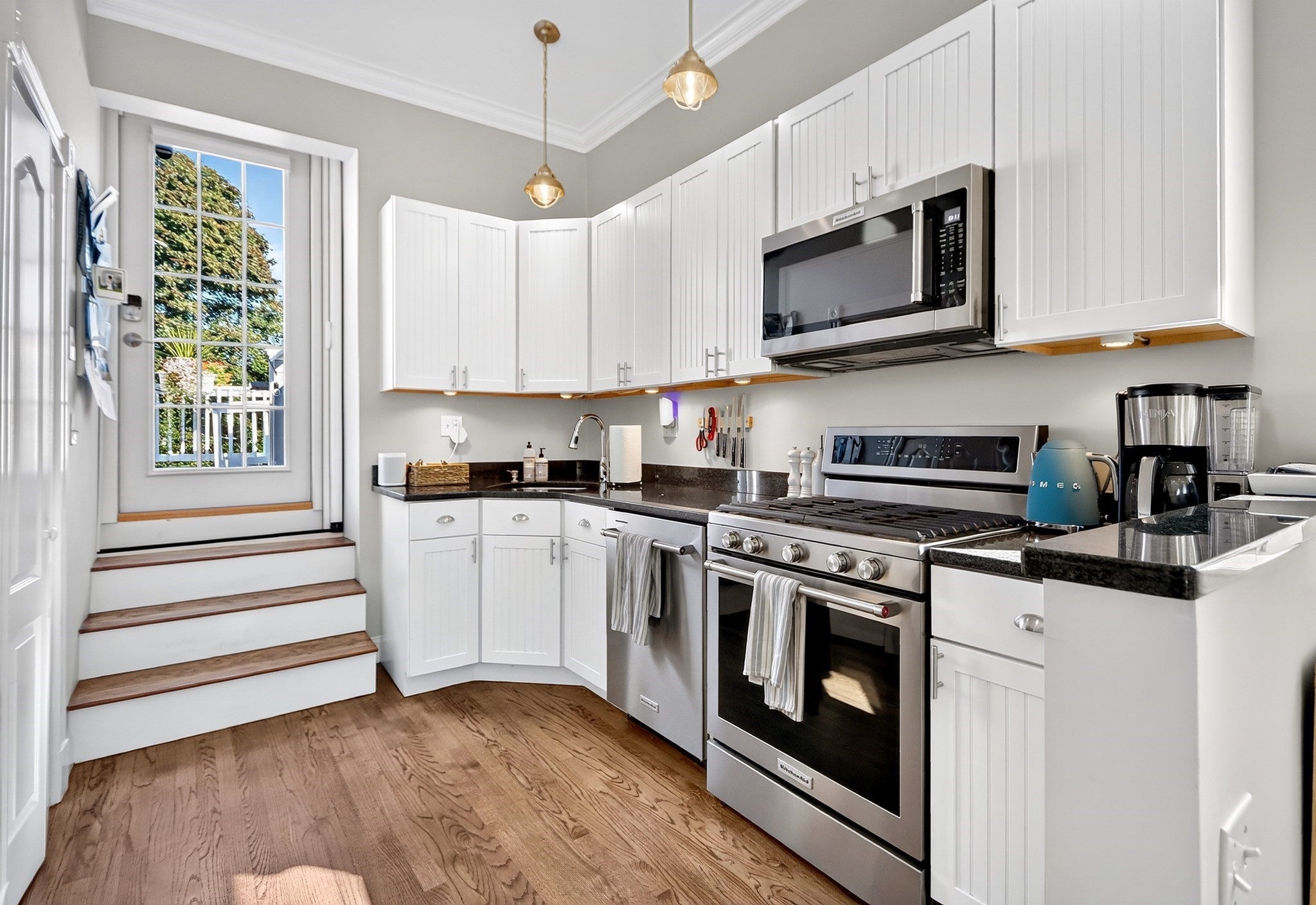 656 E 7th St #3, Boston, MA Photo #1
