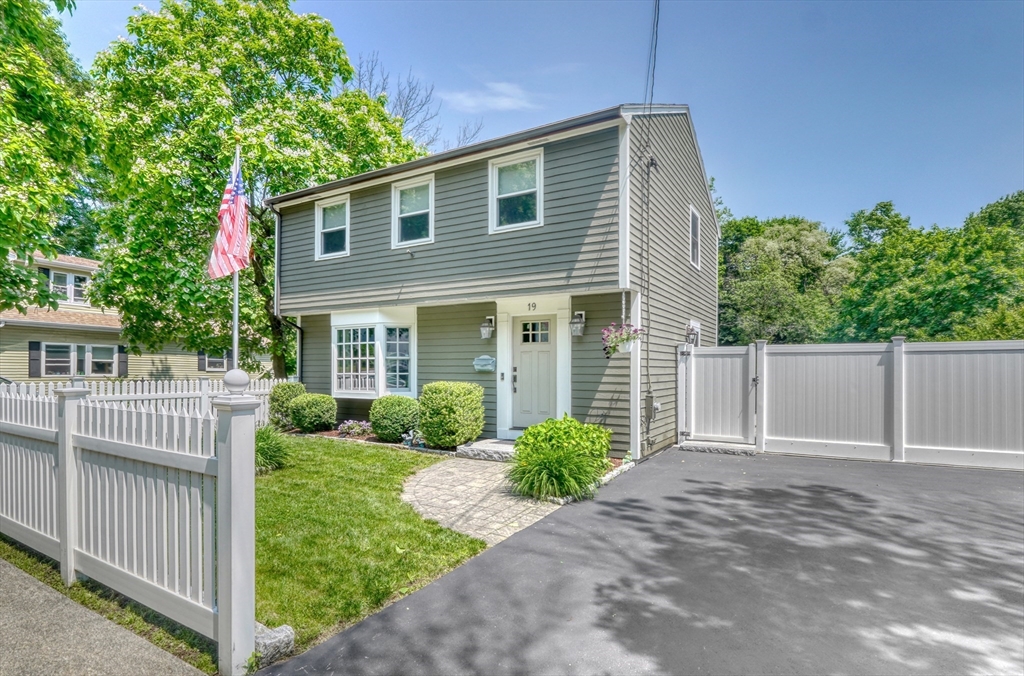 19 Lebanon Street