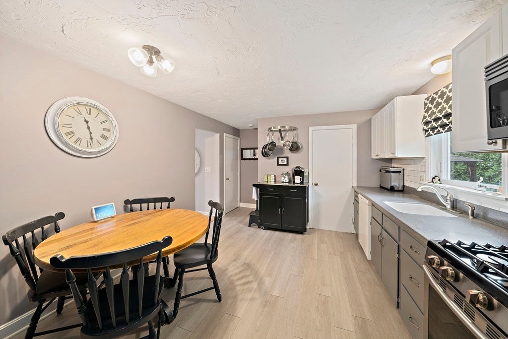184 Beaver St 184