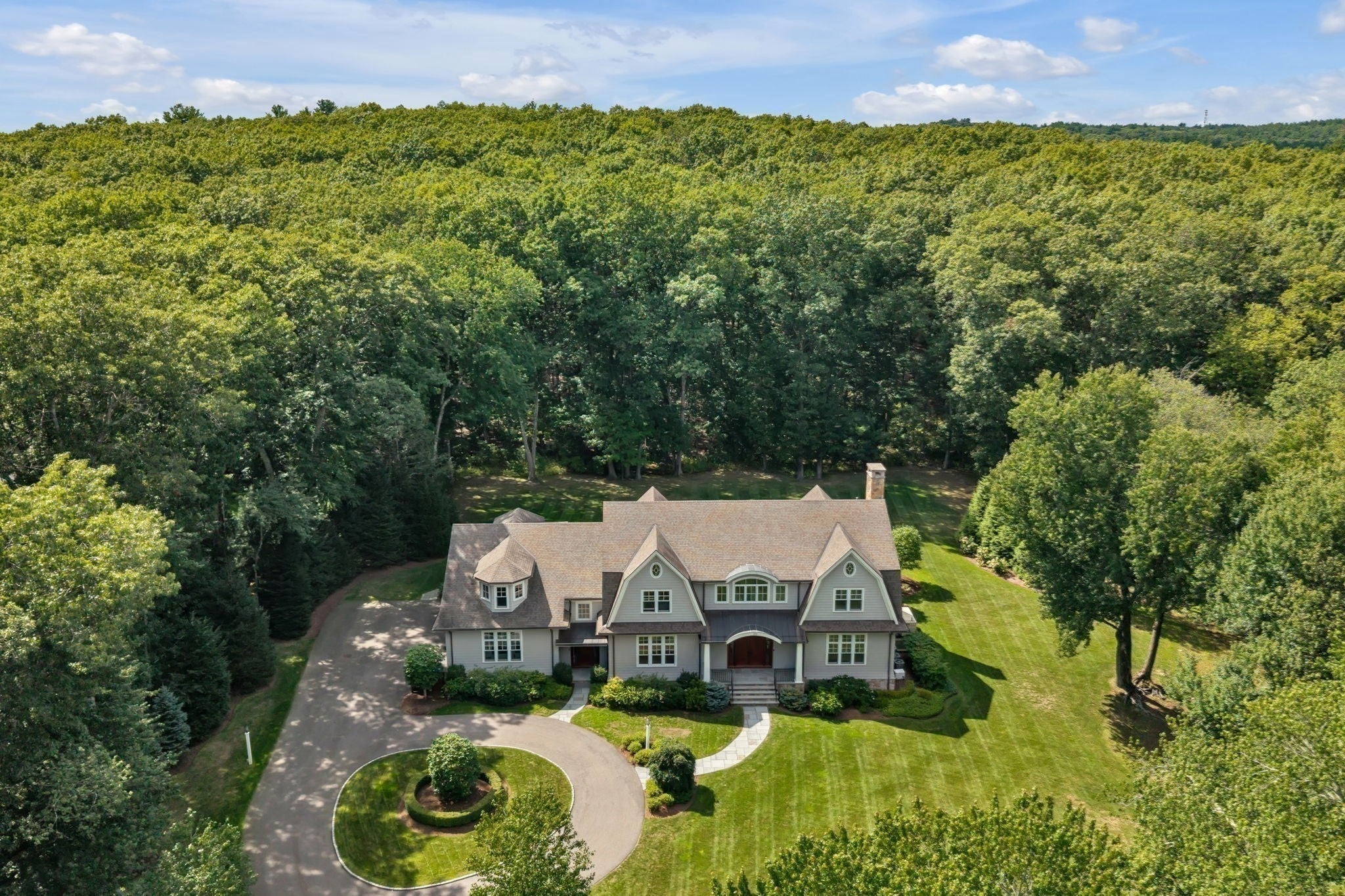 Photo of 250 Country Drive, Weston, MA
