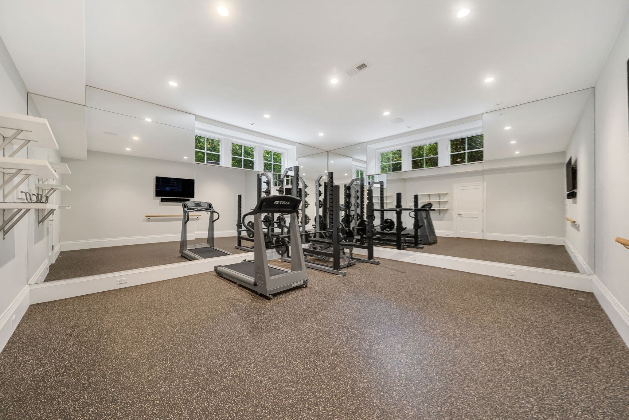 250 Country Drive, Weston, MA Photo #23
