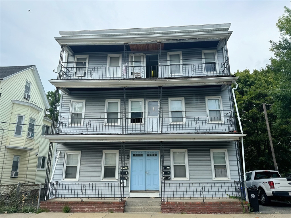 17 Hubbard St
