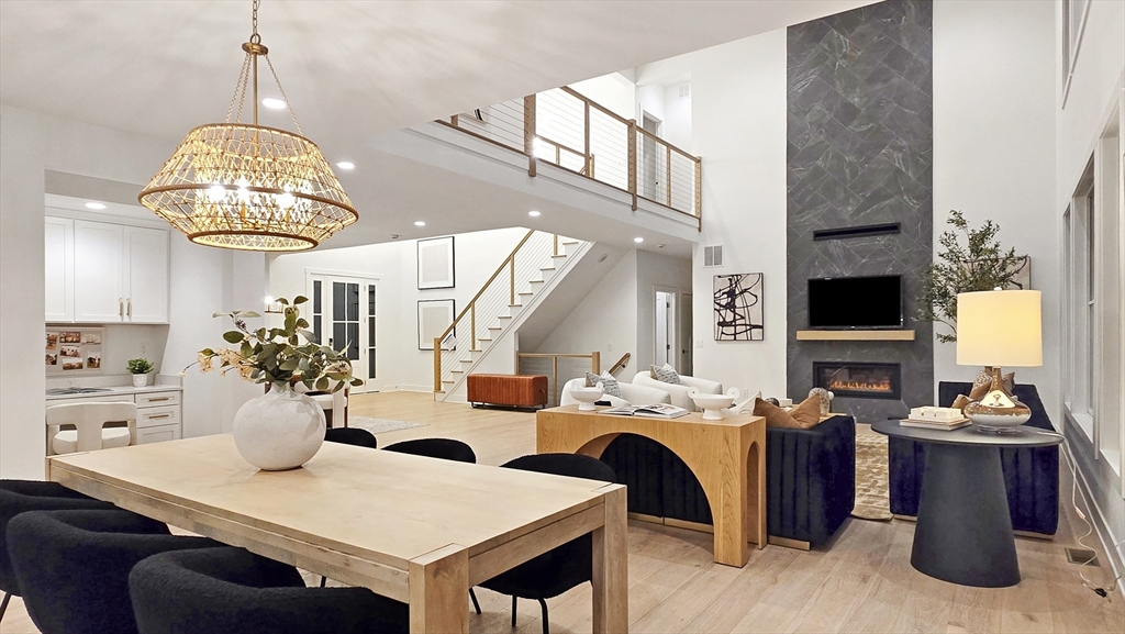 6 Lady Constance Way 21