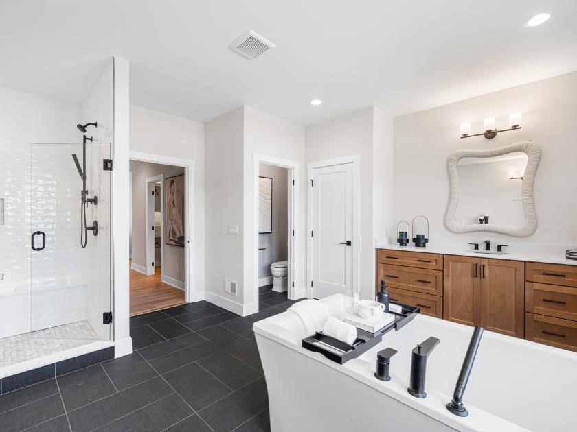 6 Lady Constance Way 21