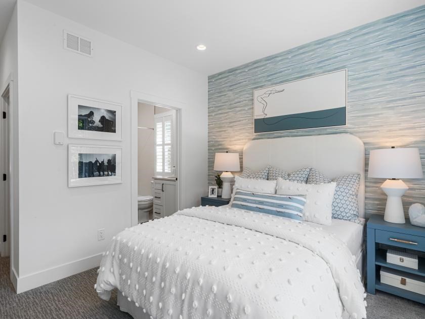 6 Lady Constance Way 21