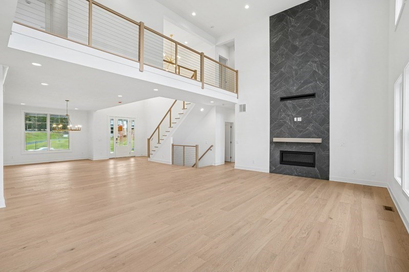 6 Lady Constance Way 21