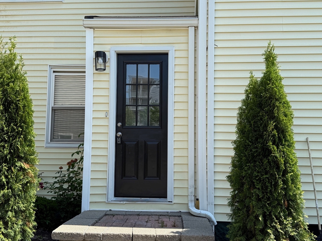 17 Downer Court
