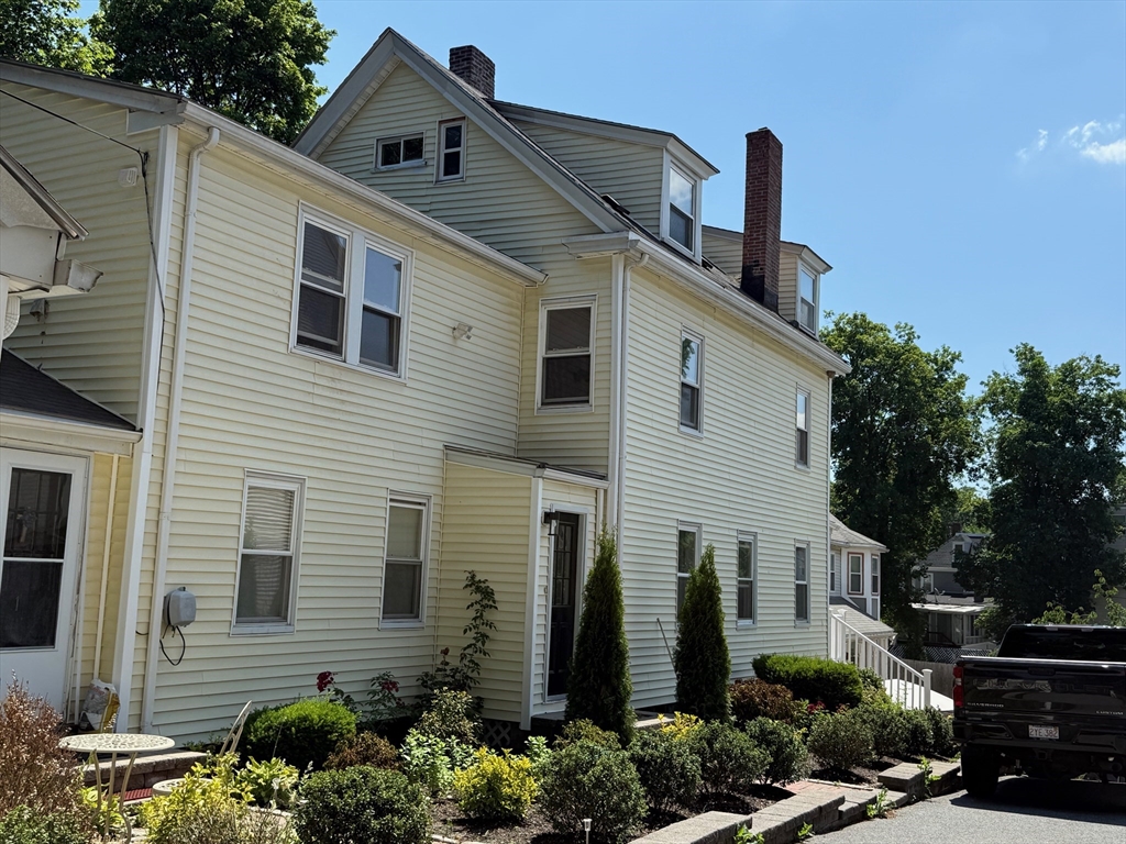 17 Downer Court