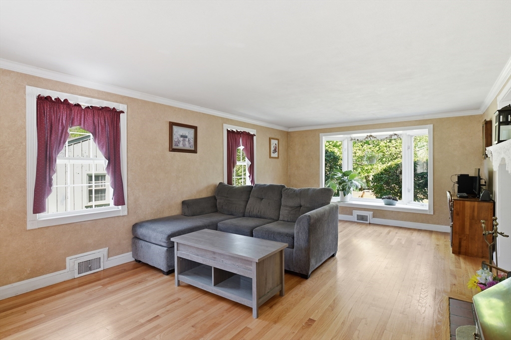 20 Arbor Ln, Wilbraham, MA, 20 Arbor Ln, Wilbraham, MA Photo #5