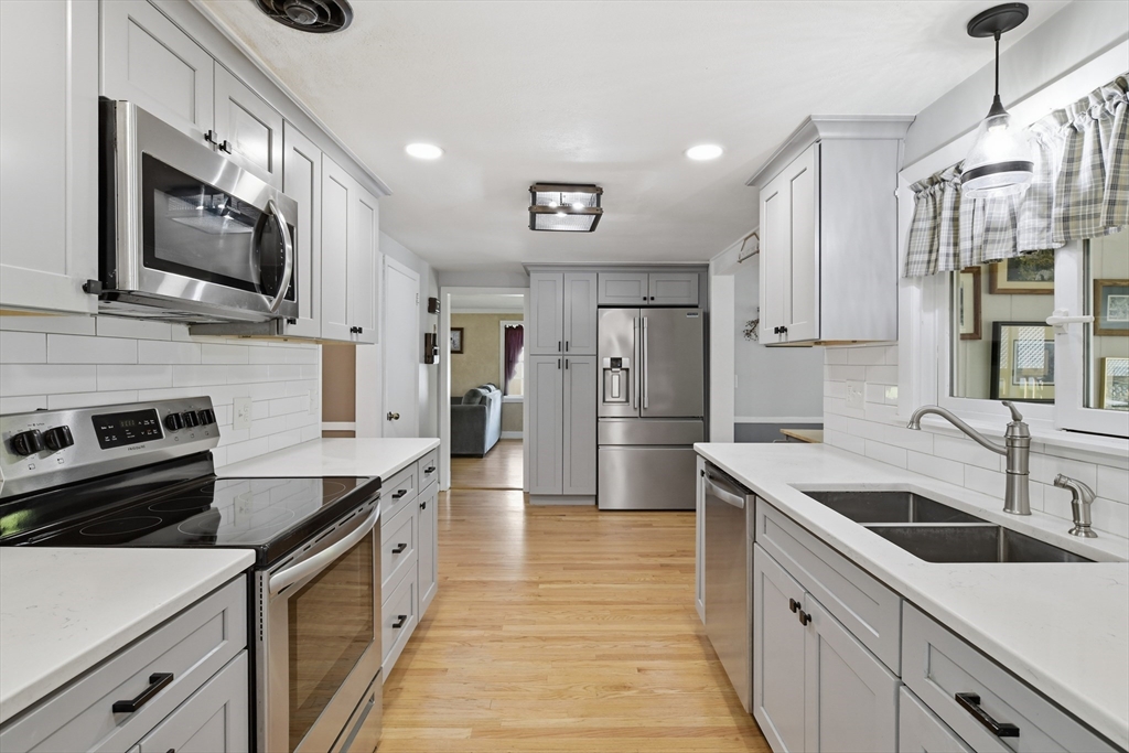 20 Arbor Ln, Wilbraham, MA, 20 Arbor Ln, Wilbraham, MA Photo #13