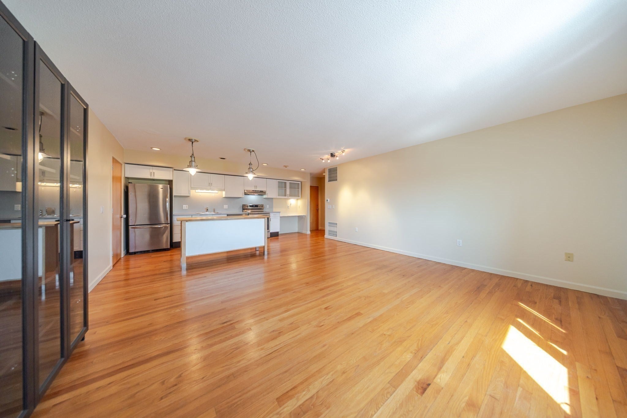 351 Pleasant St #9, Northampton, MA Photo #7