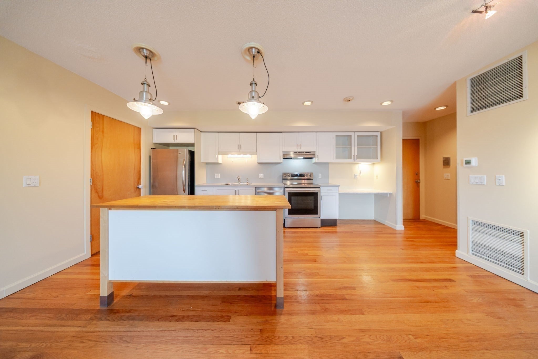 351 Pleasant St #9, Northampton, MA Photo #6