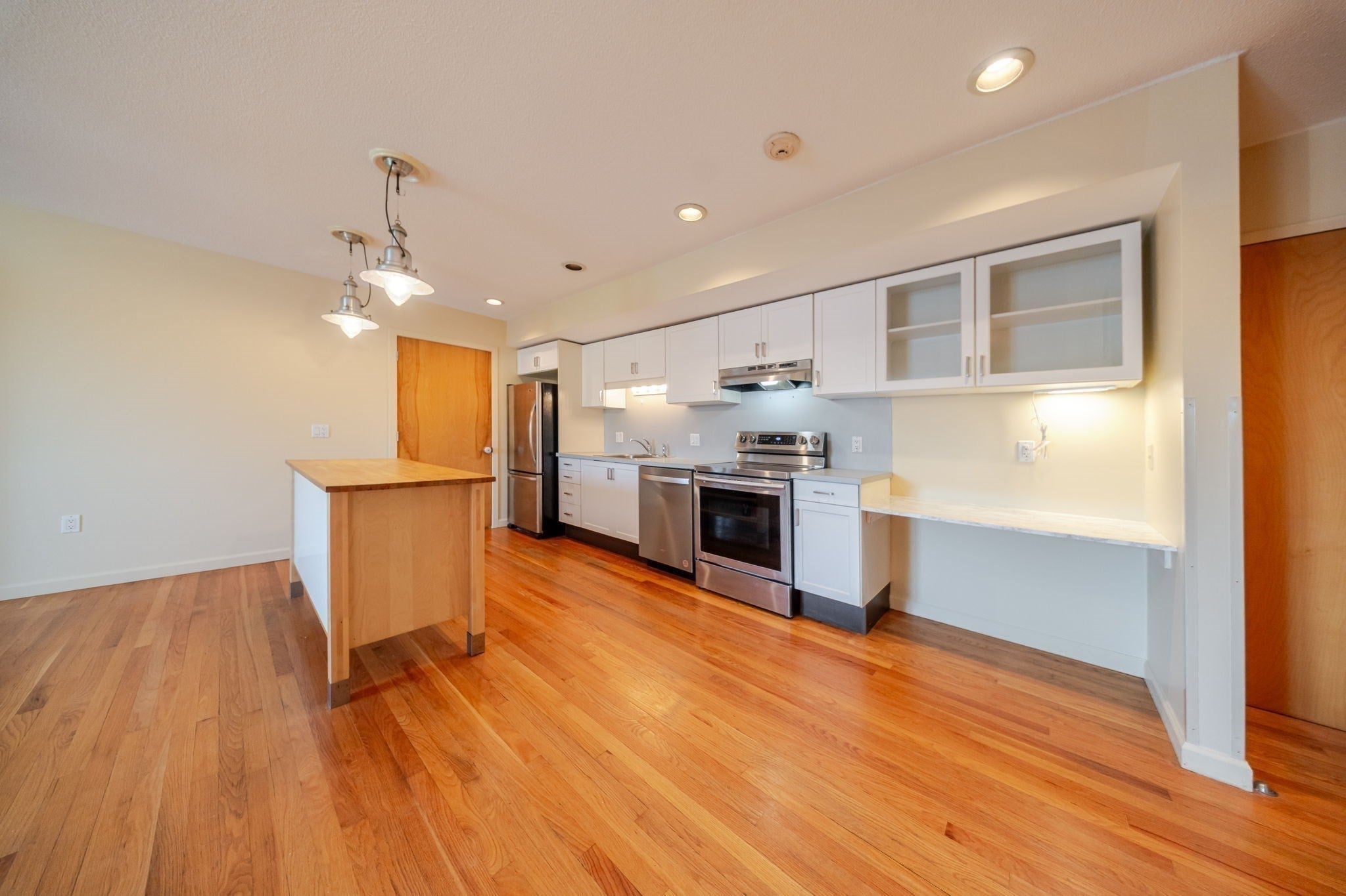 351 Pleasant St #9, Northampton, MA Photo #5