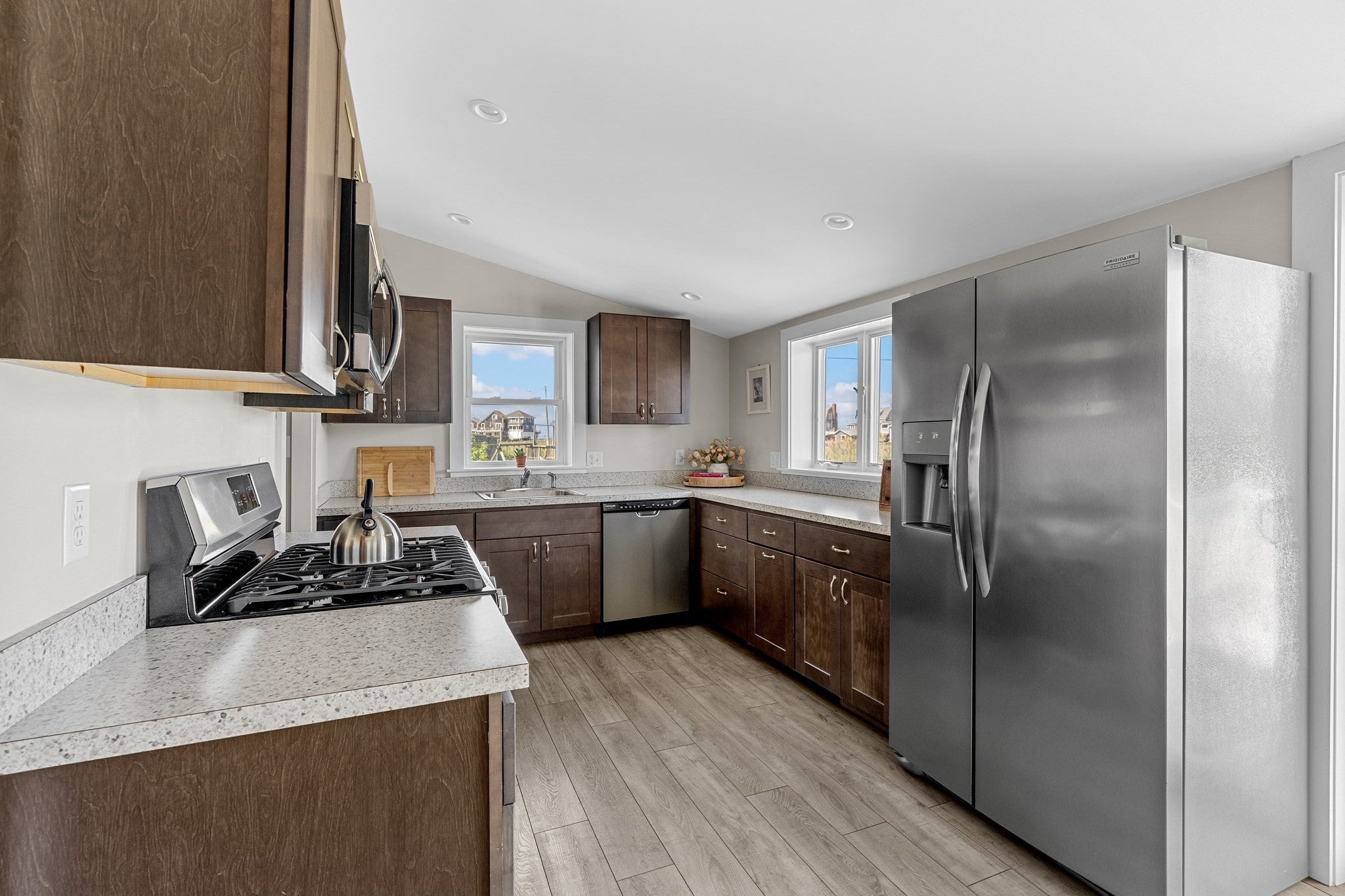 63 Lighthouse Rd