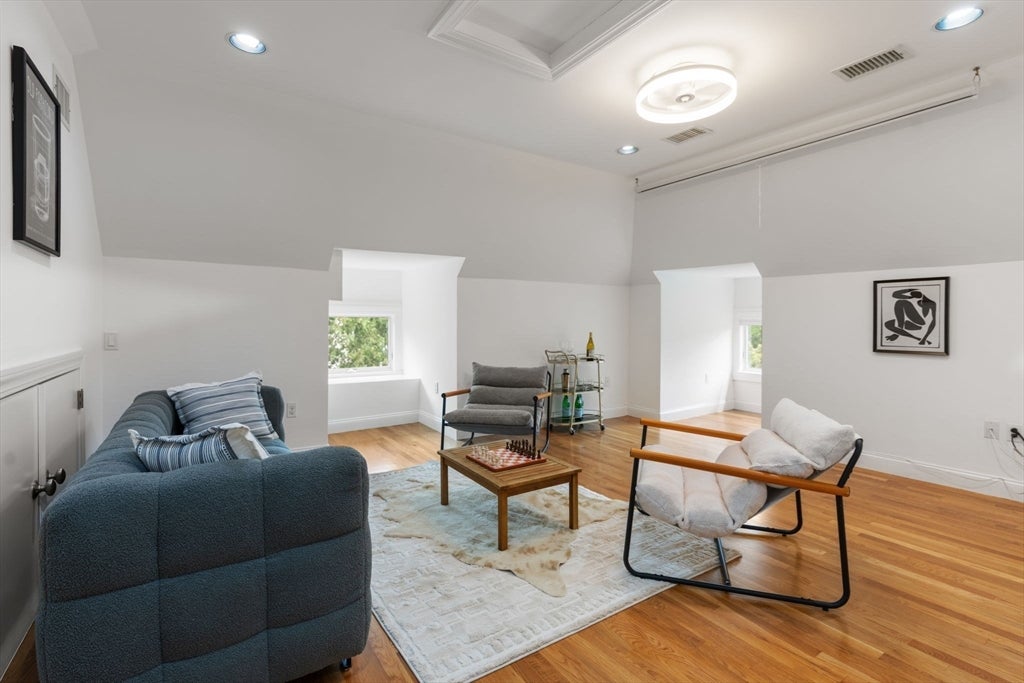 38 Fuller Street, Brookline, MA Photo #27