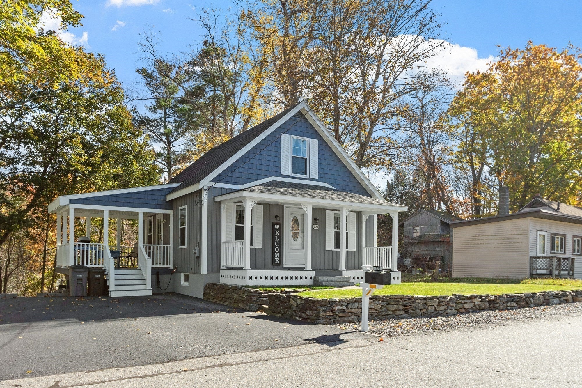121 Ryan St