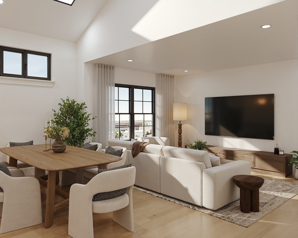 421 Saratoga 8