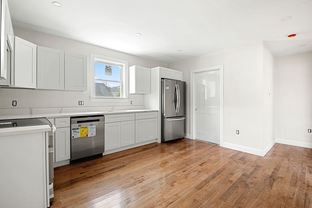 8R Elm Street 1