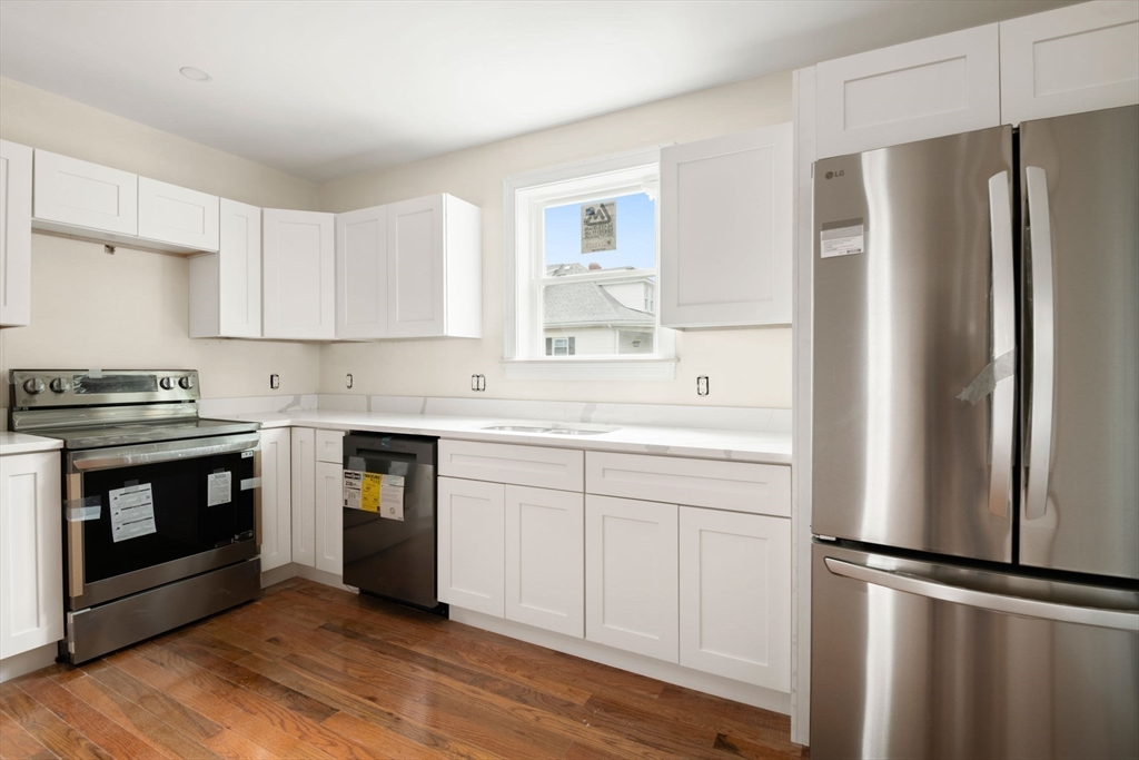 8R Elm Street 1