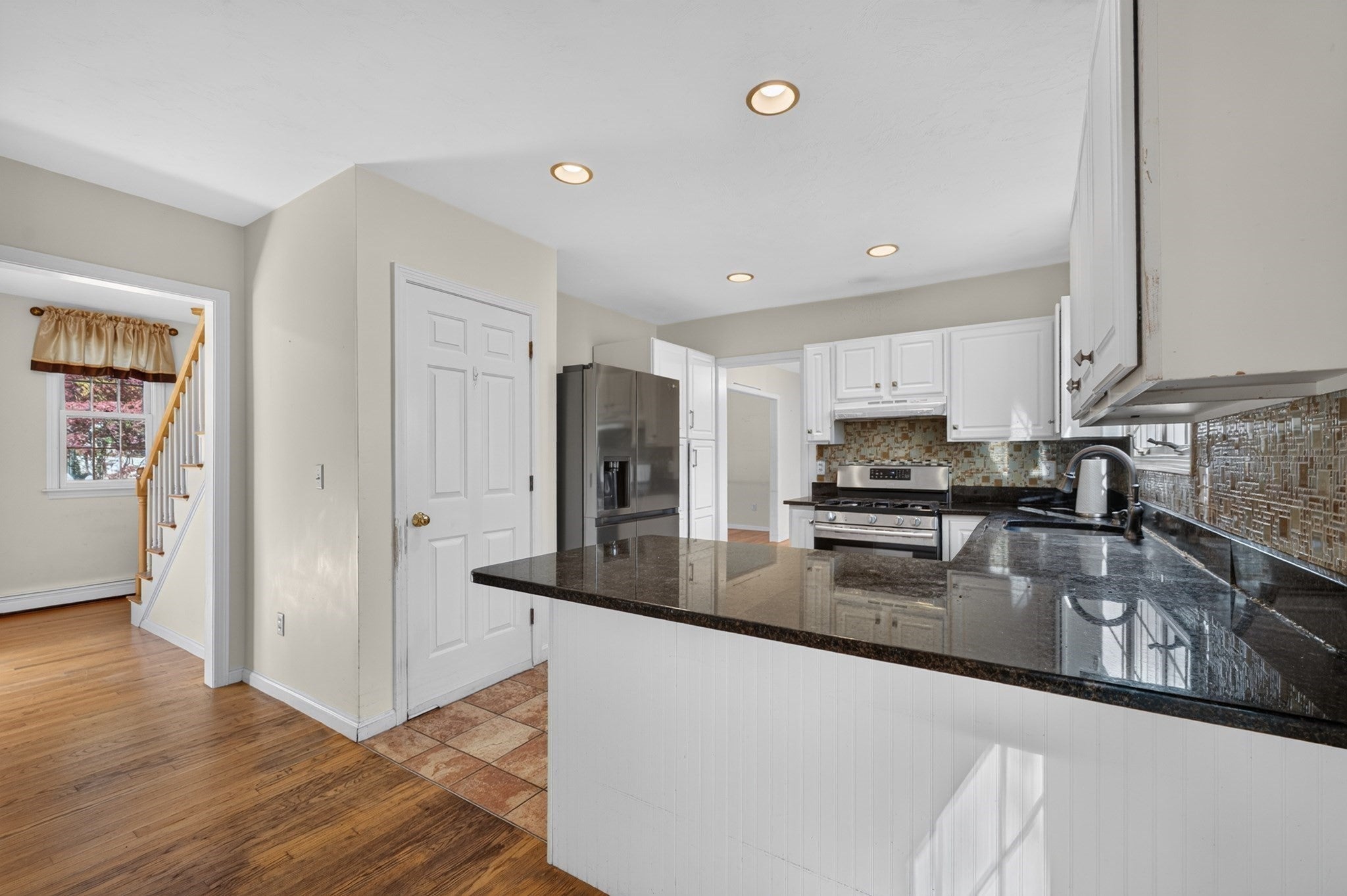 9 Arbor Drive, Shrewsbury, MA Photo #11