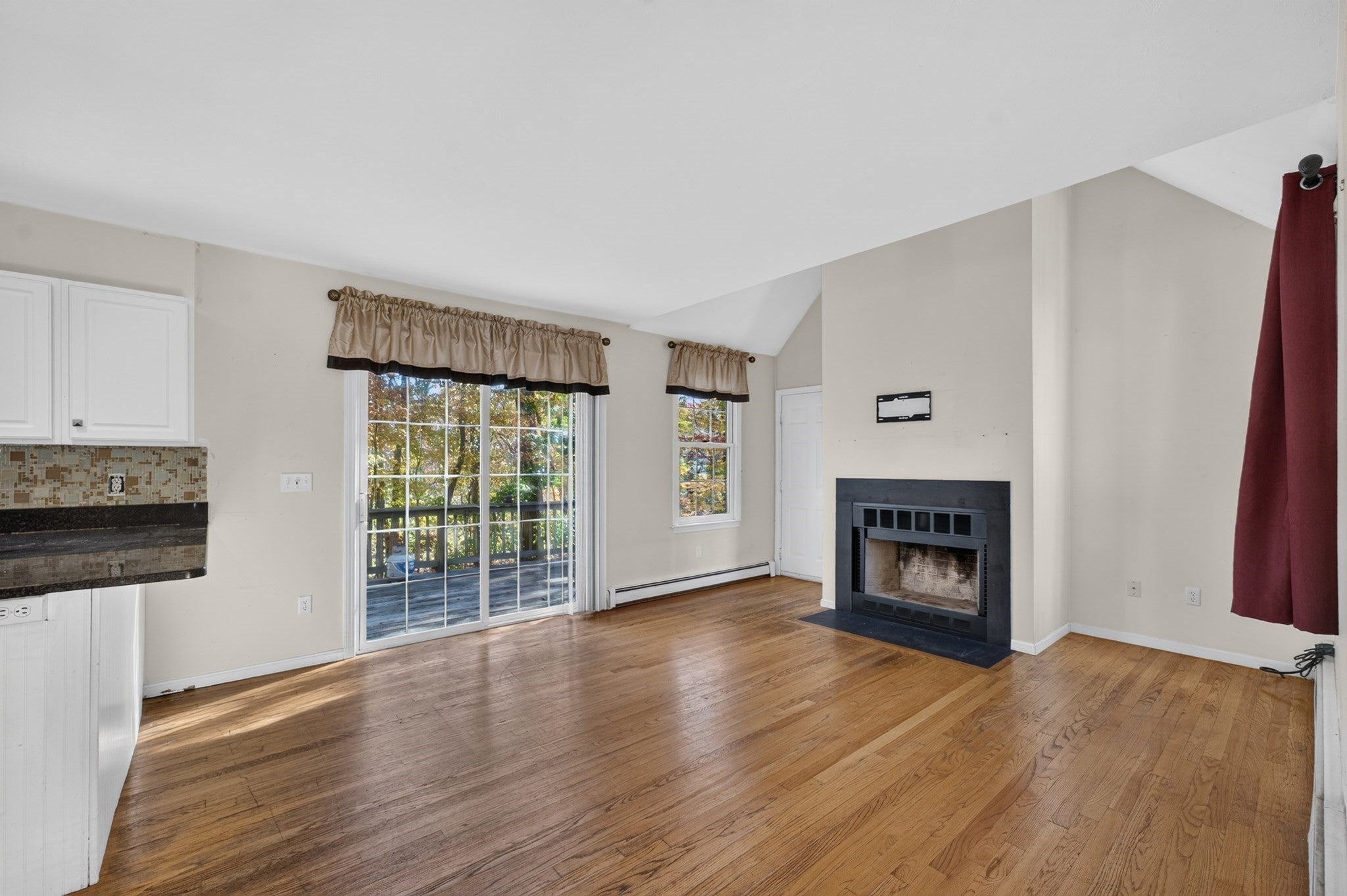 9 Arbor Drive, Shrewsbury, MA Photo #6