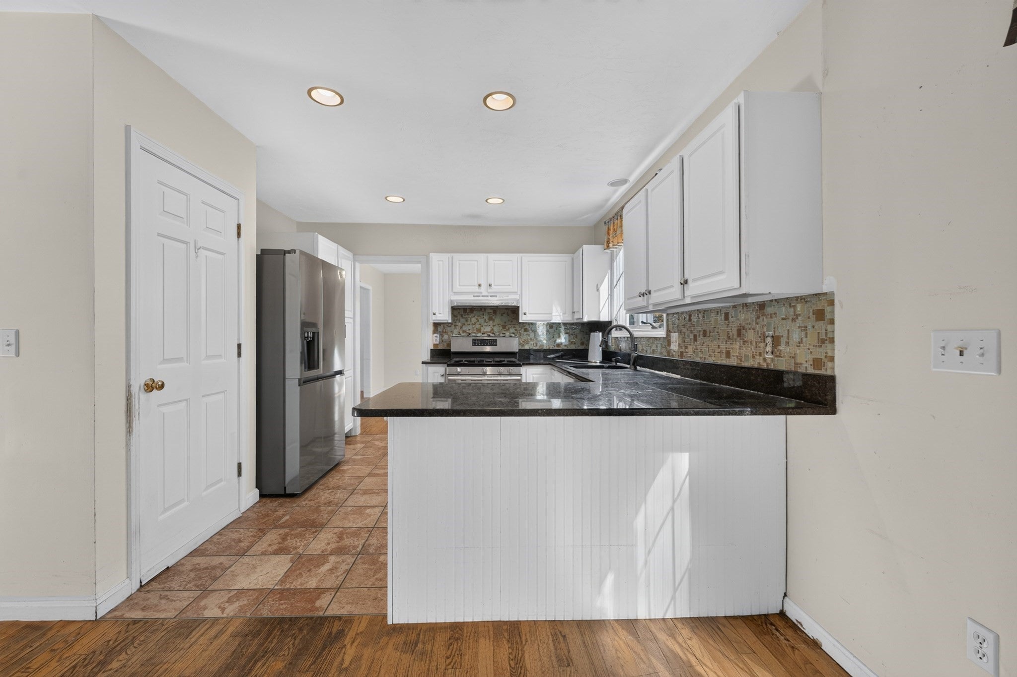 9 Arbor Drive, Shrewsbury, MA Photo #10