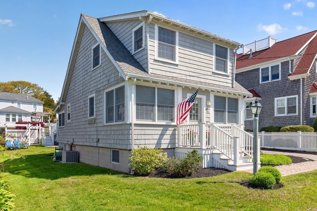 52 Circuit Ave