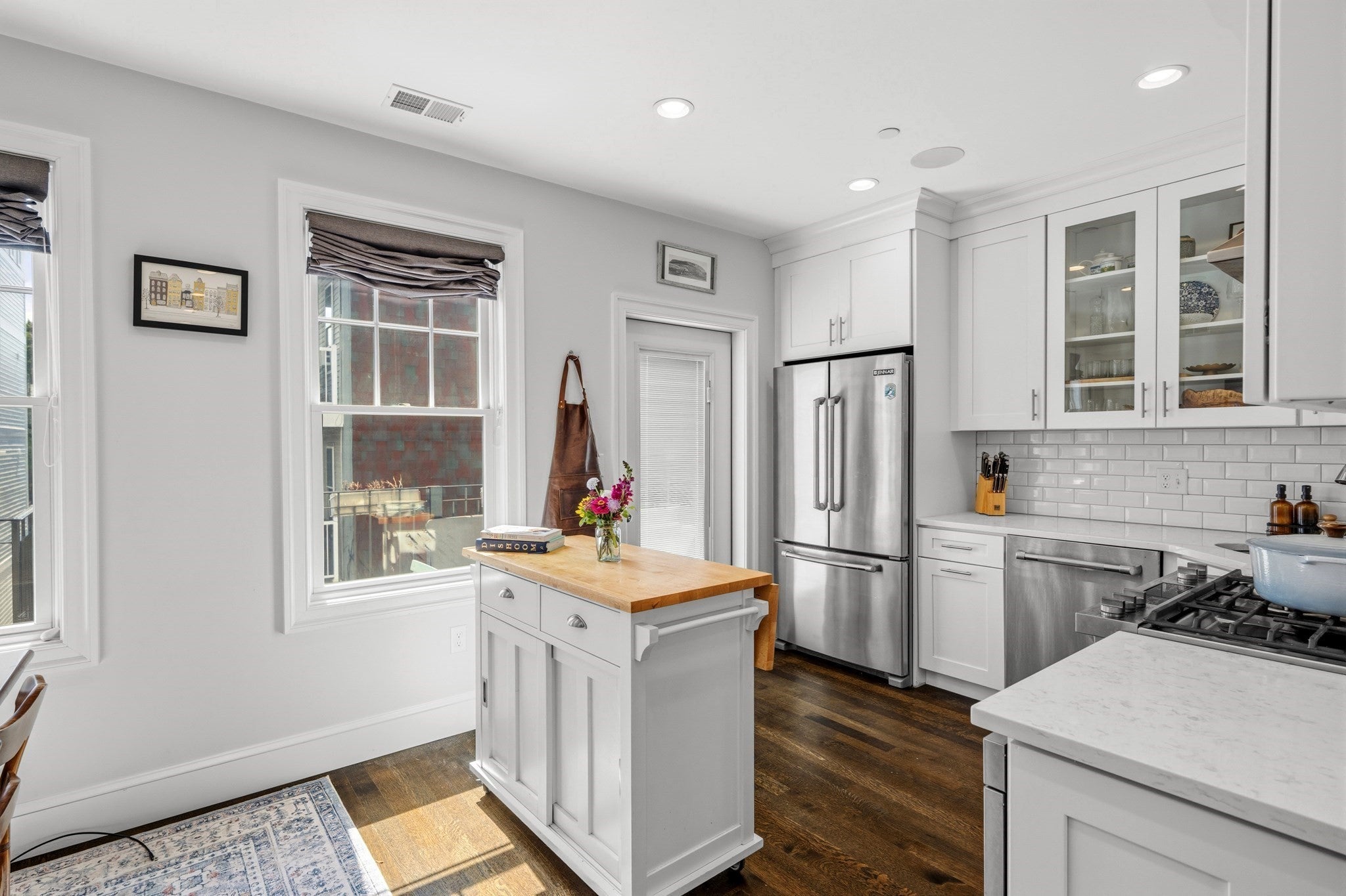 213 W 5th St #2, Boston, MA, 213 W 5th St #2, Boston, MA Photo #1