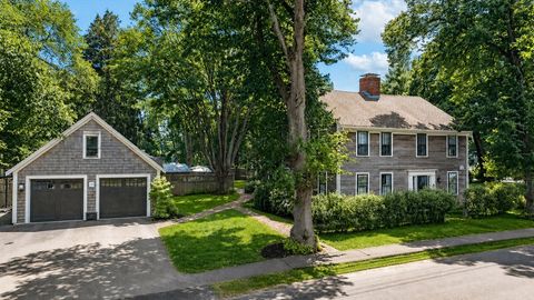 Photo of 29 Pleasant St, Hingham, MA 02043 (MLS # 73510741)