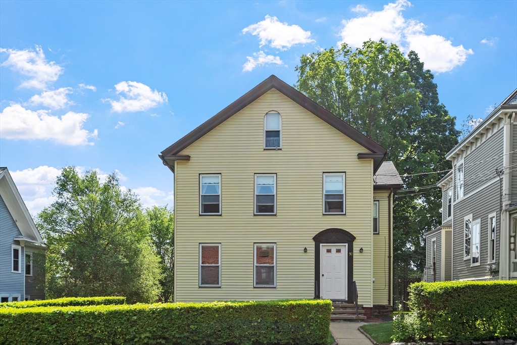 93 Chapin St
