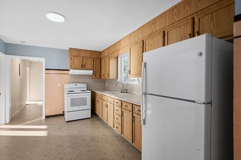 Photo of 79 Alvarado Ave #2, Worcester, MA 01604 (MLS # 73464587)