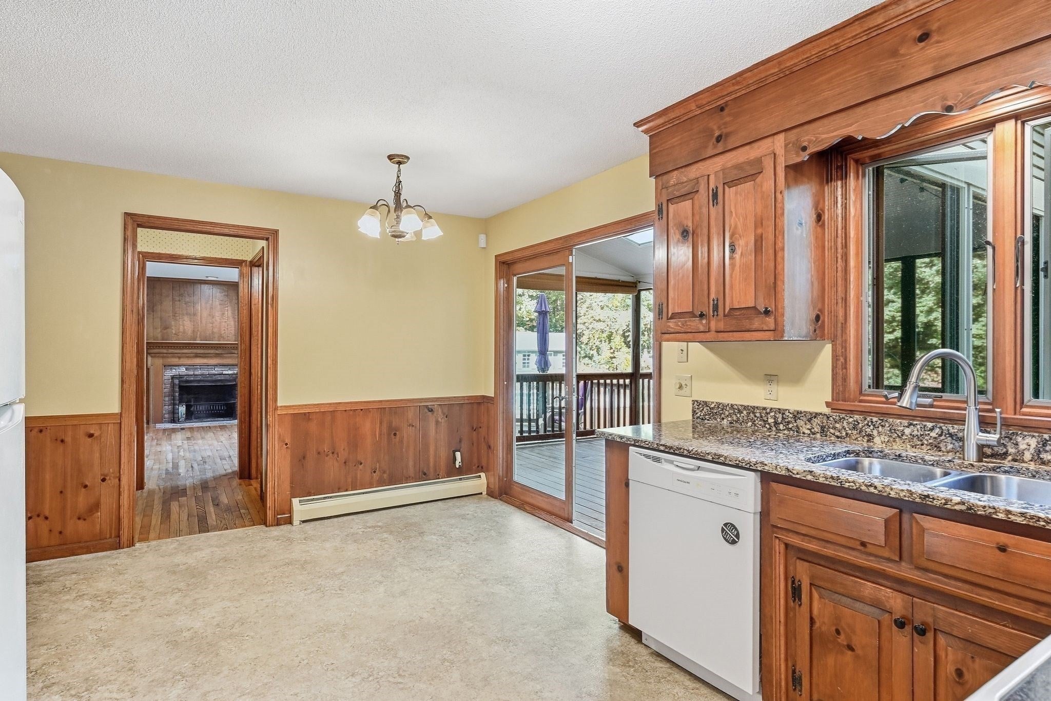 4 Edson Dr, Wilbraham, MA, 4 Edson Dr, Wilbraham, MA Photo #12