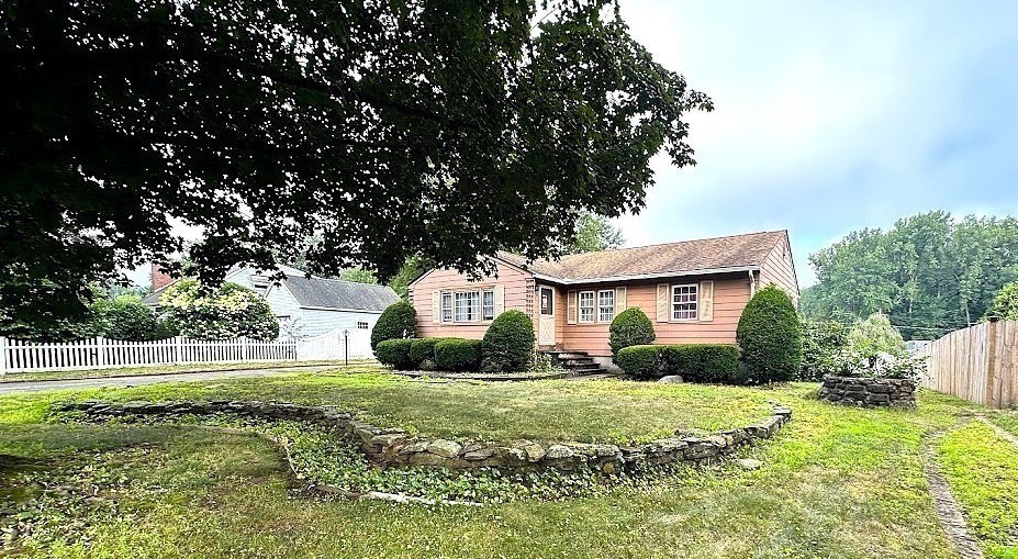 208 Roy Street