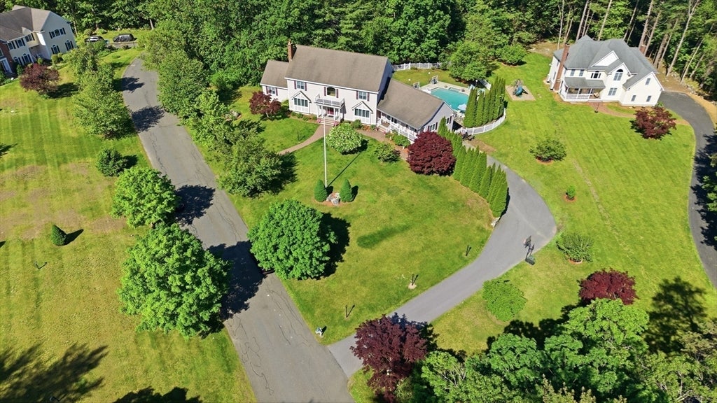 15 Long Pasture Rd