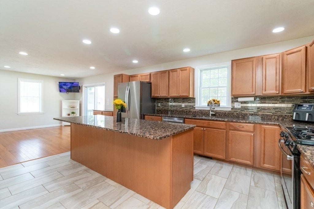 264 Charge Pond Rd
