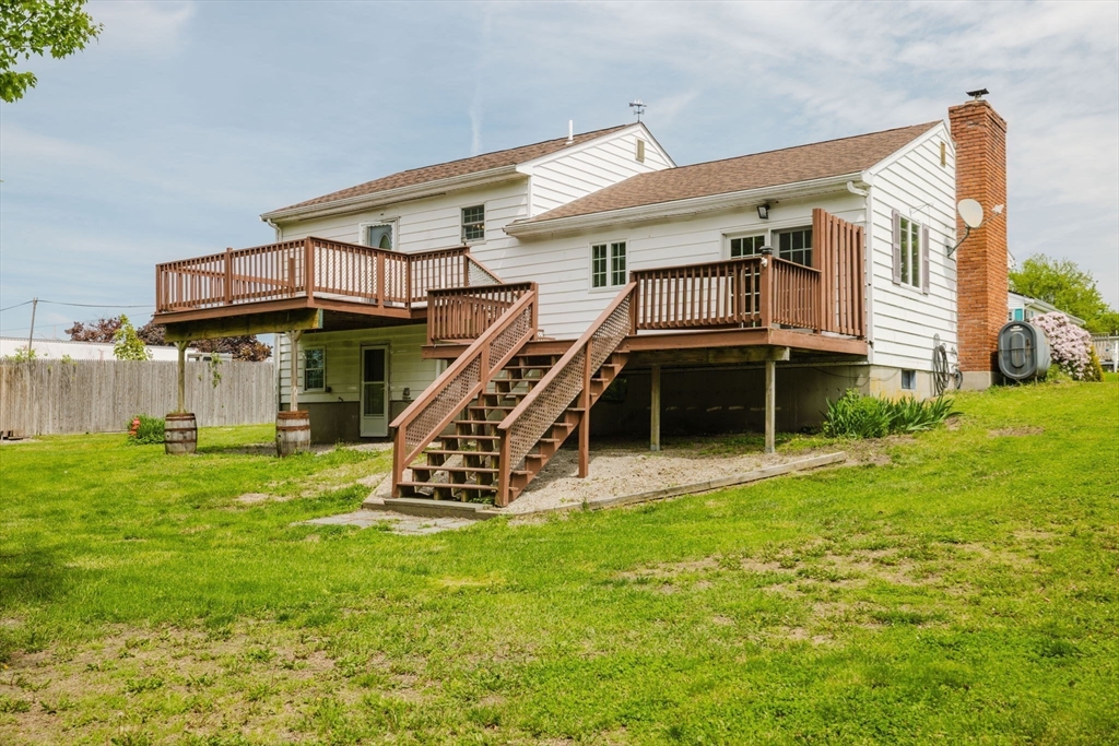 99 Napoleon St