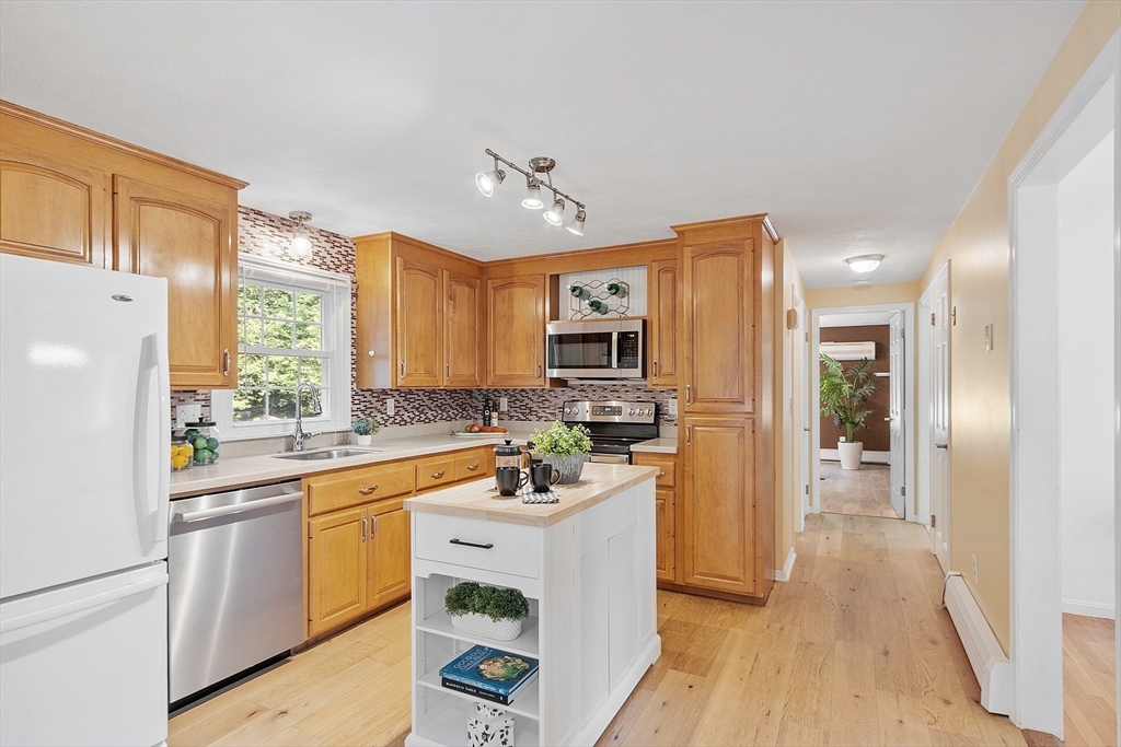 12 Knollcrest Cir
