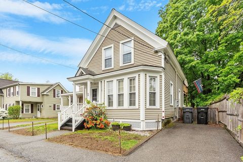 9 Elm St Ayer MA 01432
